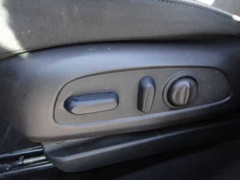 Used 2023 Chevrolet TrailBlazer LT w/ Convenience Package image 12