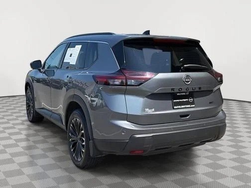Certified 2026 Nissan Rogue Dark Armor AWD/4WD image 5