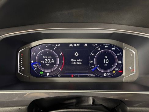 Used 2022 Volkswagen Tiguan SEL R-Line image 24