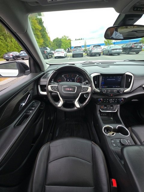 Used 2019 GMC Terrain SLT w/ GMC Pro Grade Package AWD/4WD image 13