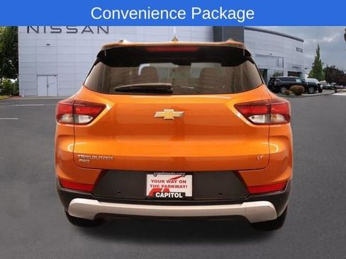 Used 2022 Chevrolet TrailBlazer LT w/ Sun and Liftgate Package AWD/4WD image 4