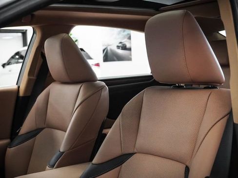 Certified 2023 Lexus ES 350 w/ Premium Package FWD image 10