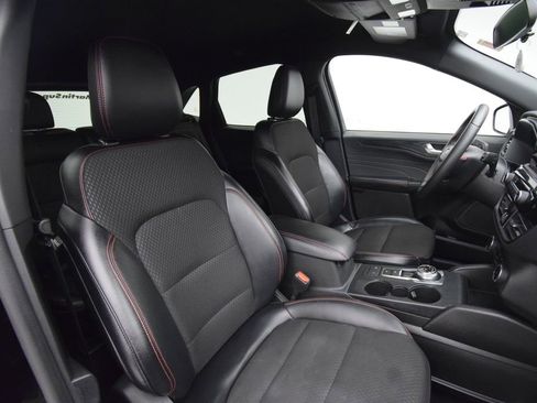 Used 2025 Ford Escape ST-Line AWD/4WD image 16