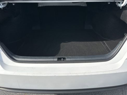 Used 2025 Toyota Camry SE image 29