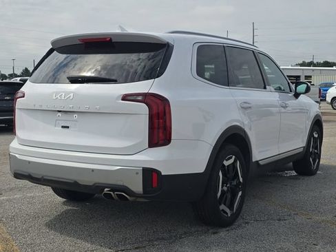 Used 2024 Kia Telluride S w/ S Sunroof Package FWD image 5