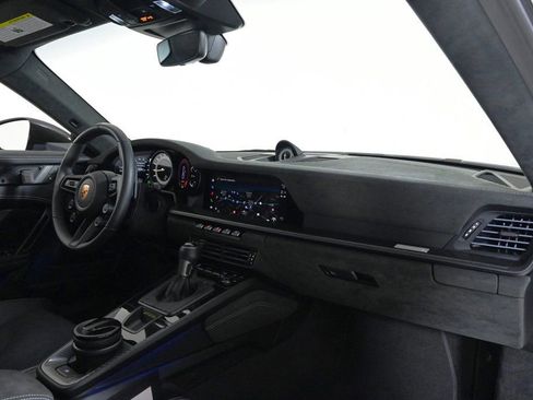 Certified 2025 Porsche 911 GT3 RS image 16