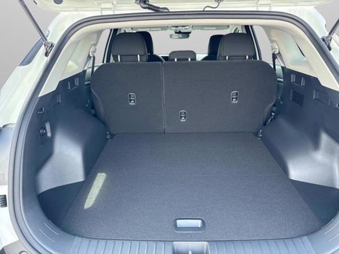 New 2025 Kia Sportage LX image 12