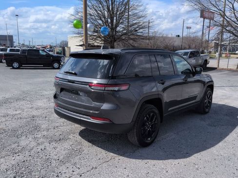 New 2026 Jeep Grand Cherokee Altitude AWD/4WD image 8