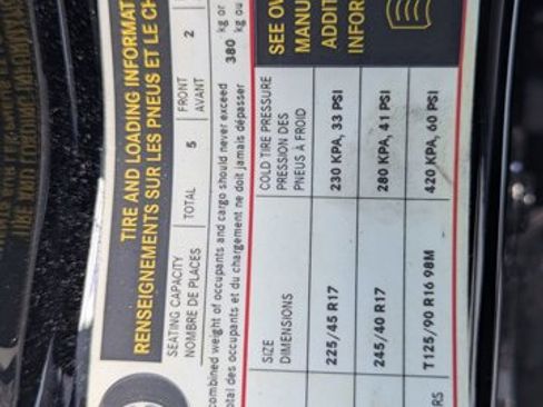 Used 2012 Mercedes-Benz C 250 Sedan image 14