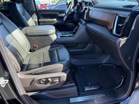 Certified 2024 GMC Sierra 3500 Denali w/ Denali Reserve Package AWD/4WD image 8