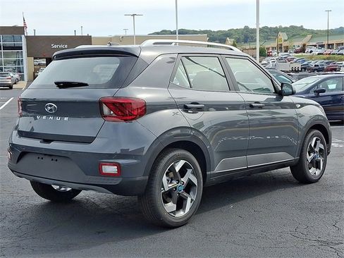 New 2026 Hyundai Venue SEL image 4