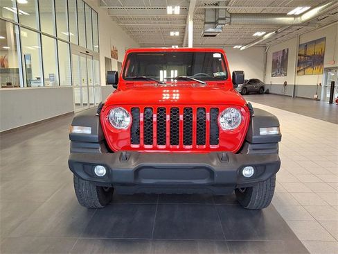 Used 2024 Jeep Wrangler Sport S image 2