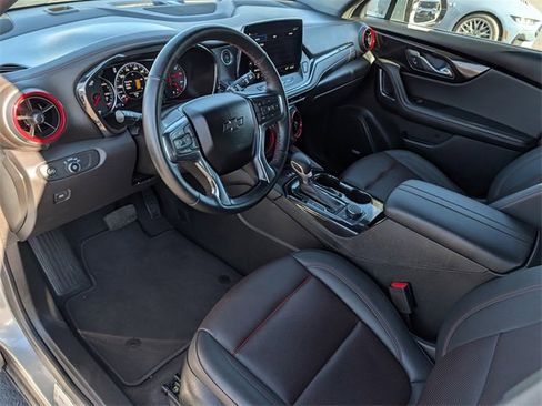 Used 2025 Chevrolet Blazer RS image 9
