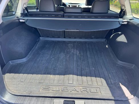 Used 2014 Subaru Outback 2.5i Limited image 23