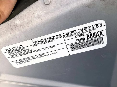 Used 2017 Jeep Compass Limited image 30