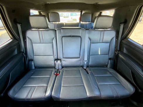 Used 2023 Chevrolet Tahoe RST w/ Luxury Package AWD/4WD image 29
