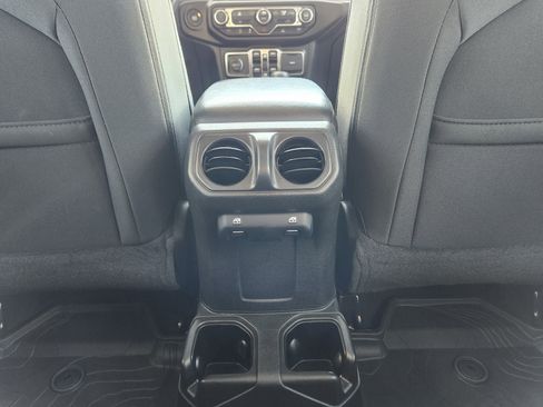 Used 2022 Jeep Wrangler Unlimited Sport image 13