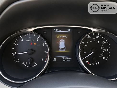Used 2016 Nissan Rogue S FWD image 9