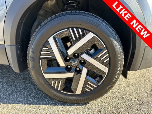 Used 2026 Nissan Kicks SV image 12