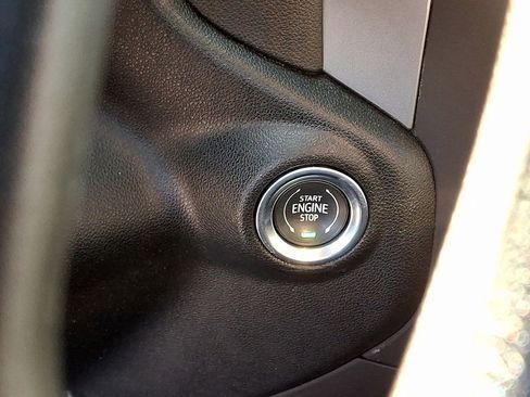 Used 2024 Chevrolet Silverado 2500 Custom w/ Custom Value Package image 21