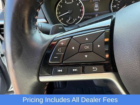 Used 2021 Nissan Altima 2.5 SR w/ SR Premium Package FWD image 12