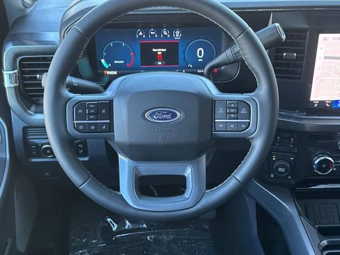 New 2026 Ford F250 4x4 Crew Cab Super Duty image 14