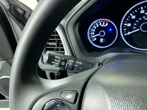 Used 2016 Honda HR-V EX image 17