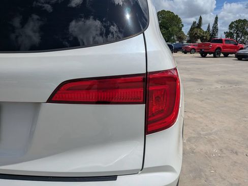 Used 2018 Honda Pilot EX-L image 11