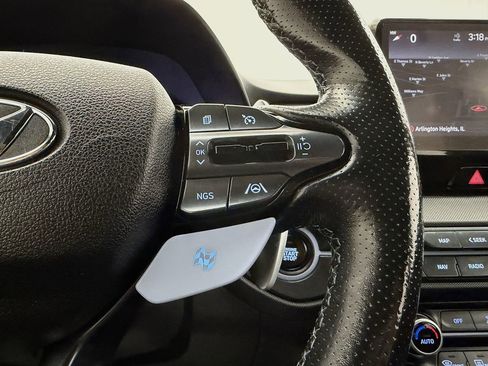 Used 2022 Hyundai Veloster N image 11