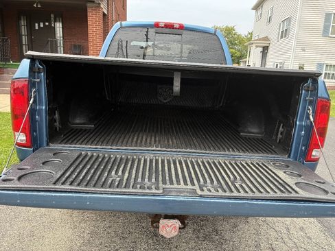 Used 2005 Dodge Ram 1500 Truck ST w/ ST Value Group AWD/4WD image 11