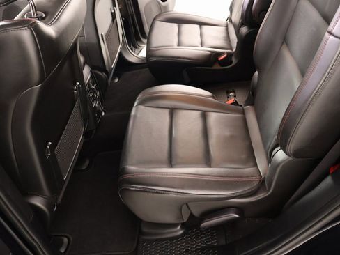 Used 2024 Dodge Durango GT image 13