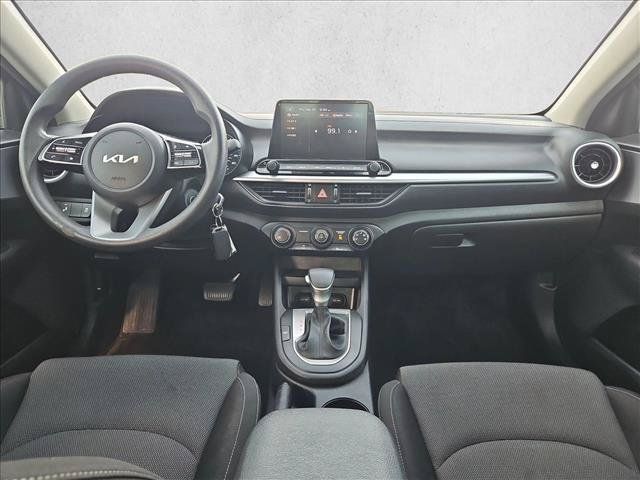 Used 2022 Kia Forte LXS w/ LXS Technology Package FWD image 15