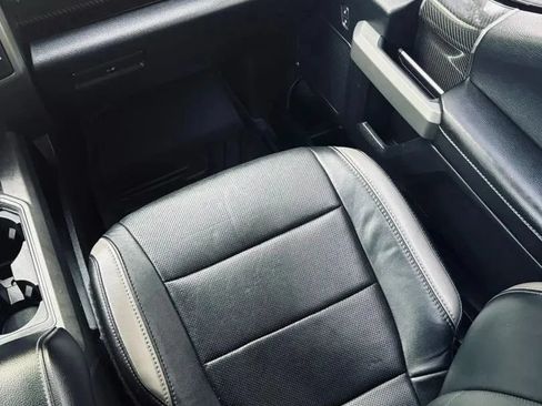 Used 2018 Ford F150 Raptor w/ Equipment Group 802A Luxury AWD/4WD image 8