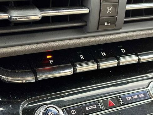 Used 2022 Lincoln Corsair Reserve w/ Equipment Group 201A image 19