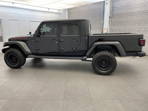 Certified 2024 Jeep Gladiator Sport AWD/4WD image 8