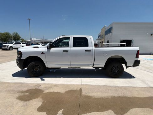 Used 2025 RAM 2500 Tradesman AWD/4WD image 4
