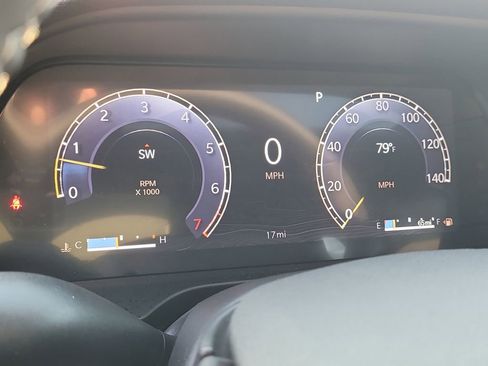 New 2025 Jeep Grand Cherokee Altitude image 30