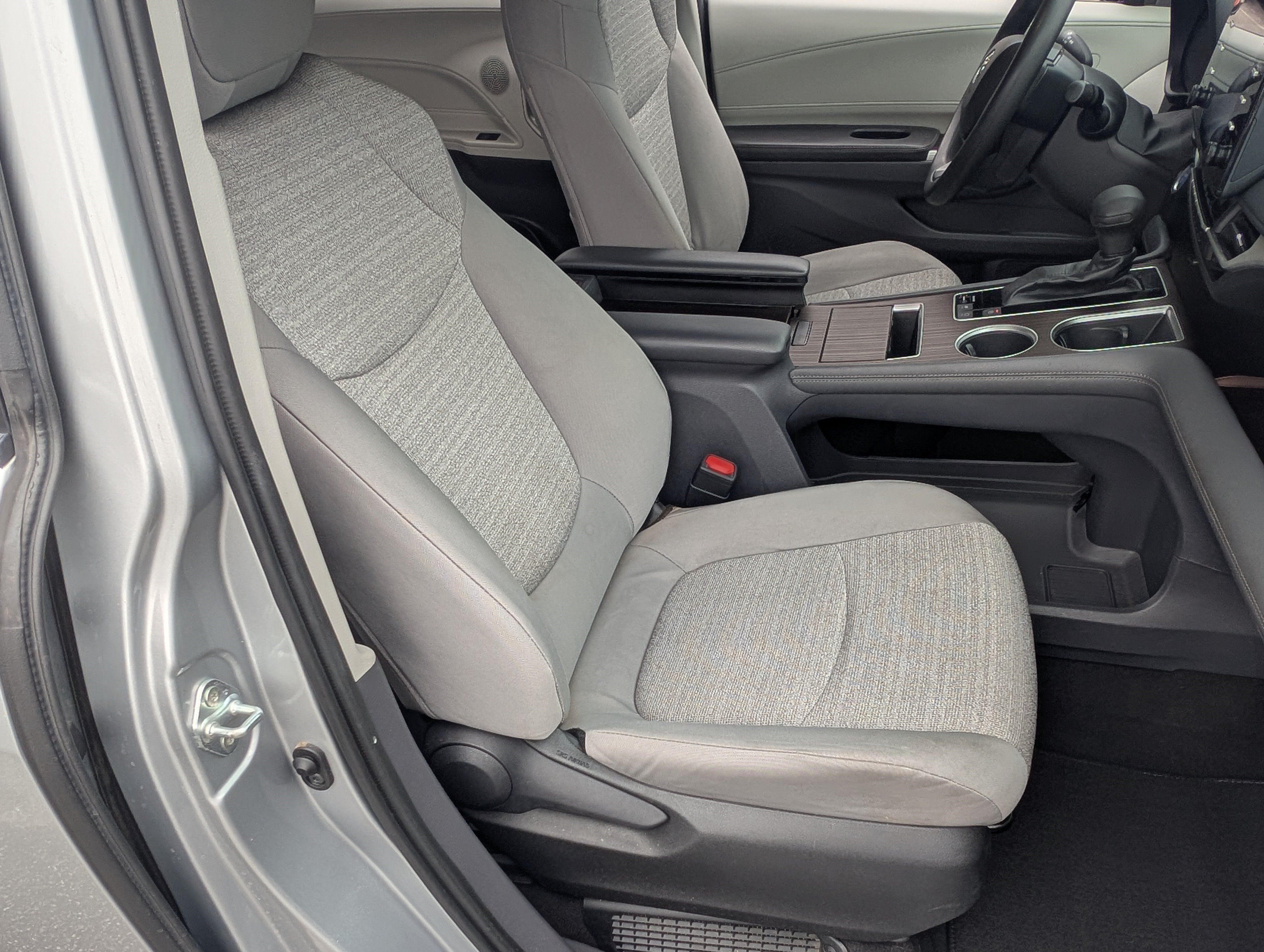 Used 2022 Toyota Sienna LE FWD image 20