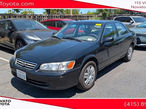 Used 2001 Toyota Camry LE FWD image 1