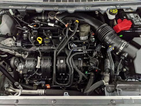 Used 2021 Ford Edge Titanium image 23