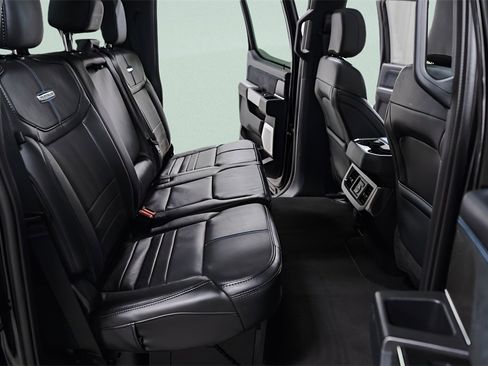 Used 2025 Ford F250 Platinum image 35