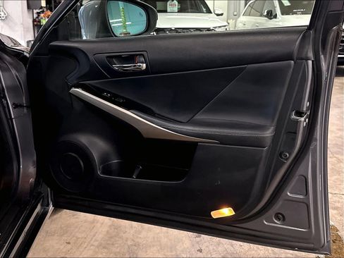 Used 2015 Lexus IS 250 w/ Navigation System Package RWD image 25
