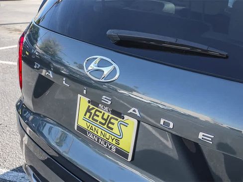 Certified 2022 Hyundai Palisade Calligraphy w/ Winter Package image 9