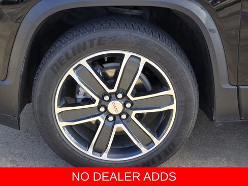 Used 2023 GMC Acadia SLT w/ Preferred Package image 10