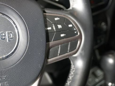 Used 2020 Jeep Cherokee Limited AWD/4WD image 14