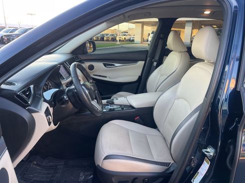 Used 2022 INFINITI QX50 Luxe image 17