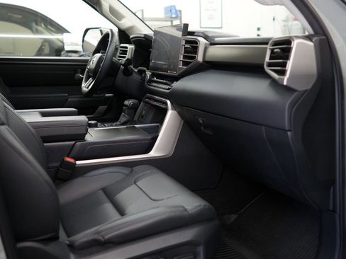 Used 2023 Toyota Sequoia SR5 image 28