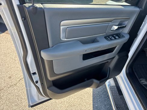 Used 2014 RAM 1500 Big Horn image 9