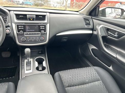 Used 2017 Nissan Altima 2.5 S w/ Power Driver Seat Package image 16