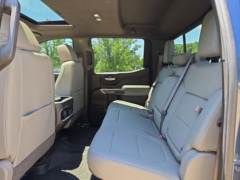 Used 2022 Chevrolet Silverado 1500 LTZ w/ LTZ Premium Package AWD/4WD image 22